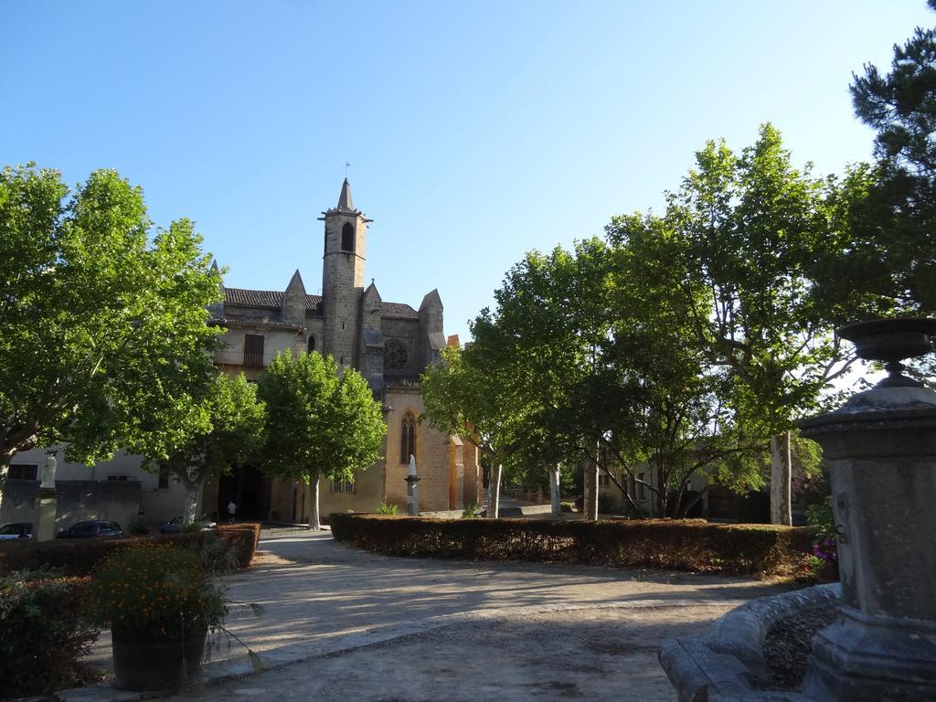 Logis Hotel Moderne Et Pigeon Limoux Exterior foto
